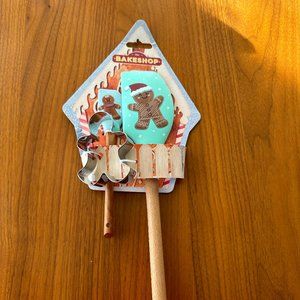 Brand New Ginger Bread Man Spatula Baking Set (NWT)